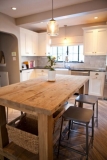Kitchen Island9