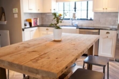 Kitchen Island9