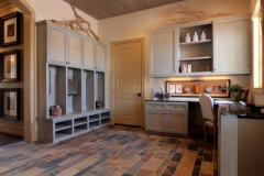 Mud Room 29
